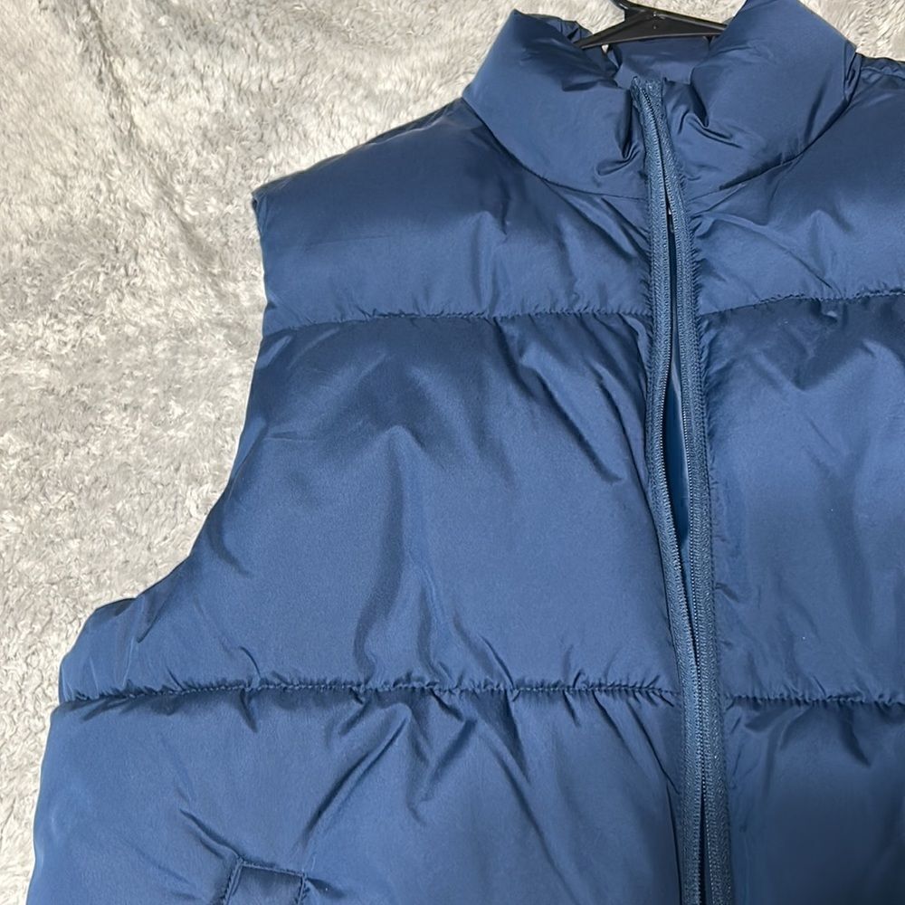 Old Navy Blue Puffer Vest (Men’s Large) - Picture 4 of 7